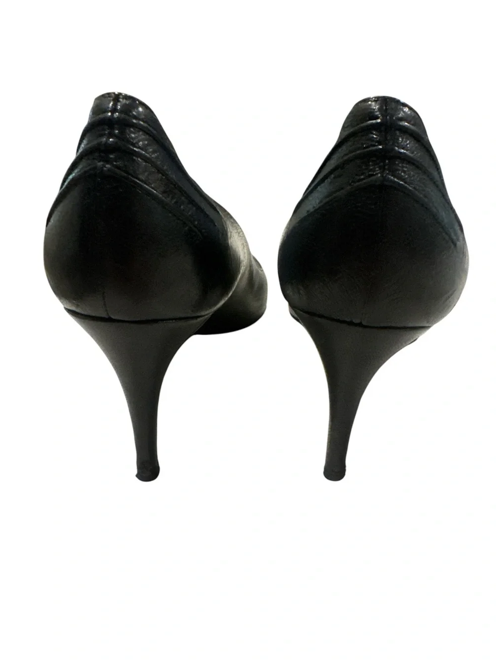 MaxMara Black Pointed Leather Pumps with Subtle Pleat Detail